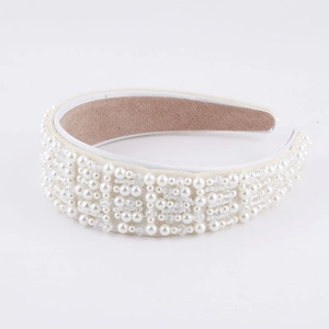 Modieuze crèmewitte brede hoofdband met parels voor dames, perfect voor strand en vrije tijd