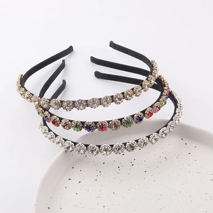 Serre-têtes fins à la mode avec strass colorés et motifs floraux en cristal élégants