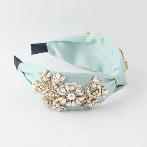 Böhmisches mintgrünes Satin-Haarband mit Kristallblumen und Perlen für Partys