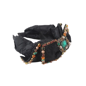 Cerchietto barocco nero con gemma color smeraldo, strass colorati e perle bianche