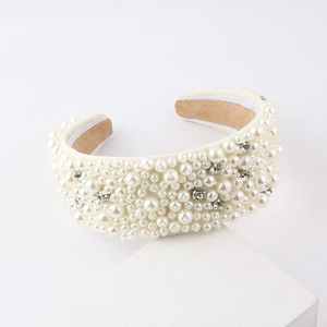 Serre-tête rembourré à la mode avec perles blanches et strass brillants pour coiffure de femme