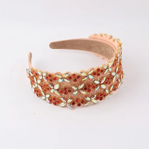 Serre-tête baroque rembourré avec fleurs en cristaux rouges et AB sur tissu rose