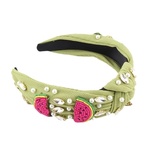 Serre-tête large noué en tissu vert avec perles, cristaux et motif pastèque en perles