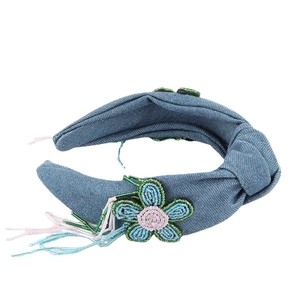 Serre-tête en jean bleu avec fleurs en perles et glands colorés suspendus