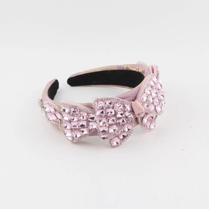 Serre-tête luxueux en satin lilas orné de nœuds étincelants en strass roses
