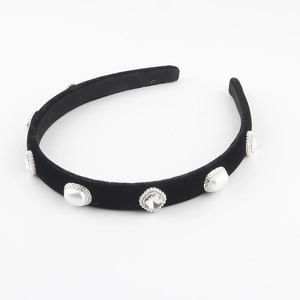 Elegant black velvet headband for women with pearl and rhinestone inlay decorations