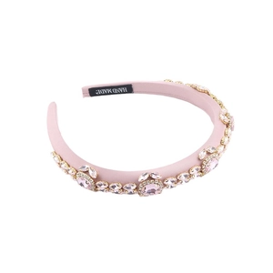 Serre-tête luxueux en satin rose avec strass floraux et étiquette faite à la main
