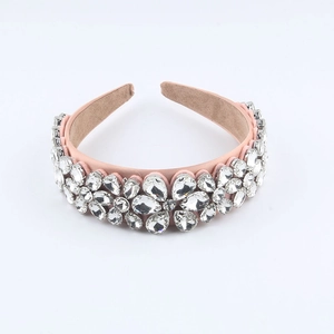 Serre-tête baroque rose avec strass faits à la main et doublure antidérapante