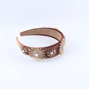 Vintage Haarreif aus braunem Samt mit goldenen Perlen und glitzernden Strasssteinen