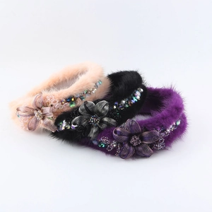 Mode Gepolstertes Stirnband Kunstpelz Strass Schleife Blume Winter Haarschmuck Für Damen Luxus Dicker Haarreif