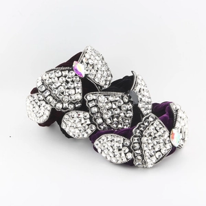 Serre-tête en Velours Luxueux avec Strass pour Femmes Motif Papillon Exagéré Bandeau Large Rembourré pour Accessoire de Fête Banquet