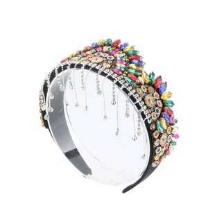 Serre-tête couronne baroque de luxe avec cristaux colorés et pompons strass de mariage