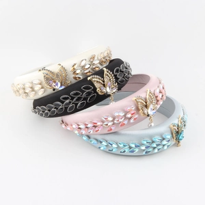 Serre-tête Rembourré en Tissu Style Français Avec Feuille de Strass Papillon Pompon de Perles Artificielles Bijou de Tête