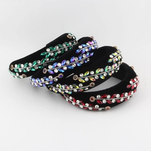 Serre-tête Rembourré Baroque de Luxe pour Femmes Bandeau en Velours Noir Avec Motif de Feuilles en Strass Étincelant Accessoires Cheveux