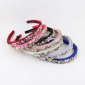 Serre-tête Rembourré en Strass de Luxe Fait à la Main en Satin avec Cristal Künstliche Perle Feuille de Métal Coeur pour Femme