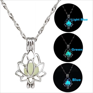 Pendentif lotus ajouré avec perles lumineuses en bleu et vert pour femmes