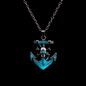 Collier ancre Viking lumineux avec crâne et incrustation bleue sur chaîne argent