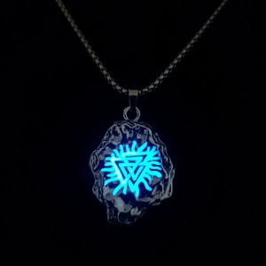 Vintage Nordic Viking Luminous Totem Pendant Necklace Alloy Glowing In Dark Valknut Triangle Geometric Jewelry For Men
