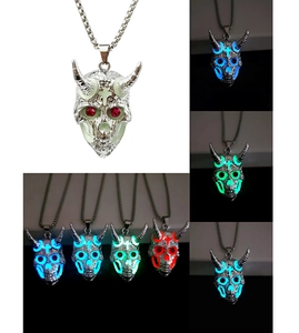Comparaison détaillée du pendentif crâne de bélier lumineux en diverses couleurs néon