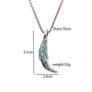 Luminous wolf tooth pendant necklace for men with blue flame pattern and 70cm box chain