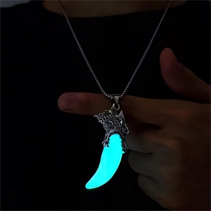 Retro Herren Leuchtend Wolfskopf Zahn Anhänger Halskette Zinklegierung Leuchtet Im Dunkeln Tier Fang Halskette Für Männer Schmuck Geschenk