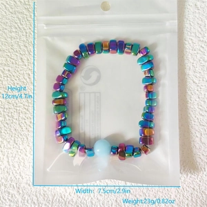 Bracelet à perles géométriques lumineuses montrant 12 cm de haut et 23 g de poids