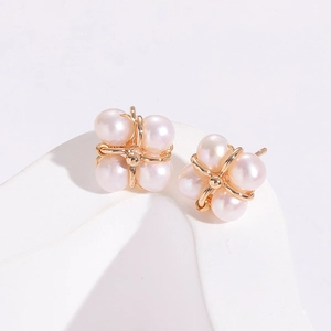 Handmade 14K Gold Plated Copper Freshwater Pearl Stud Earrings French Retro Four-Leaf Clover Jewelry Silver Post For Women