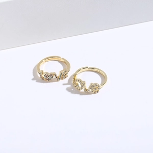 Bagues LOVE ajustables plaquées or 14K serties de zircons colorés et blancs brillants