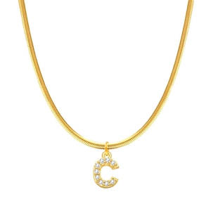 Collana a catena a serpente placcata in oro 18K con ciondolo a lettera C con zirconi