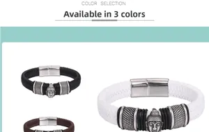Dettaglio dei bracciali intrecciati in pelle con testa di Buddha in nero, marrone e bianco