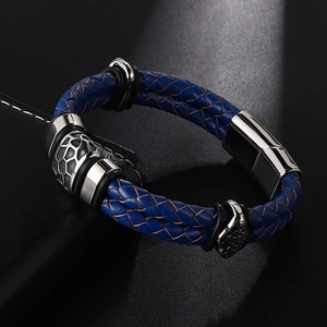 Bracciale in pelle intrecciata a due strati con chiusura magnetica in acciaio e motivo a nido d'ape