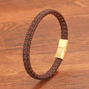 Bracelet en Cuir Tissé à la Main pour Hommes Fermoir Magnétique en Acier Titane Manchette Tressée Bijoux de Mode Décontractés