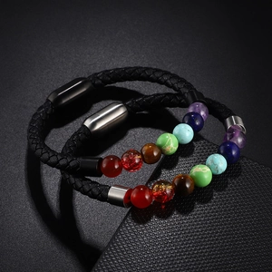 Geflochtene Lederarmbänder mit 7 Chakra-Perlen und Magnetverschluss für Damen und Herren