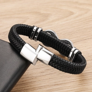Bracciale da uomo in pelle nera intrecciata con chiusura in acciaio inossidabile