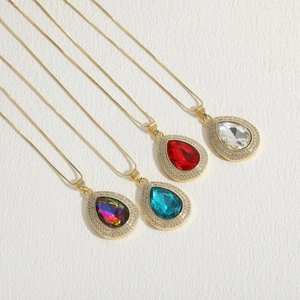 Lussuosi ciondoli bohémien in zirconia a goccia in quattro colori con catena in oro 14K