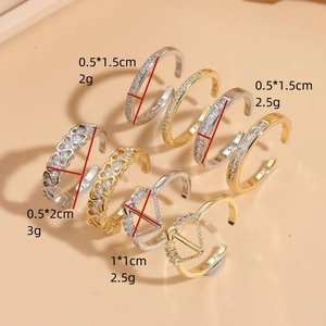 Bagues ouvertes géométriques en zircon or et argent avec motifs en cœur et formes en V