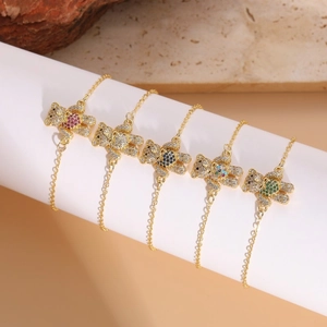 Luxueux Bracelet Pendentif Ours en Cuivre et Zirconia Plaqué Or Femmes Élégant Style Ins avec Zircon Coloré Bijou Ajustable Cadeau