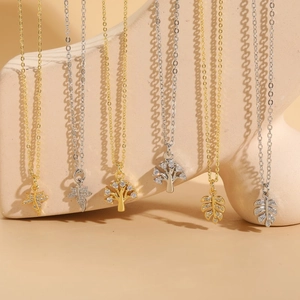 Elegant 14K Gold Plated Copper Cubic Zirconia Maple Leaf Tree Of Life Monstera Leaf Pendant Necklace For Women Fresh Jewelry