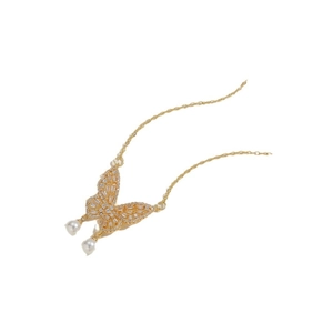 Collier papillon doré avec ailes en zircon et perles blanches sur chaîne fine élégante