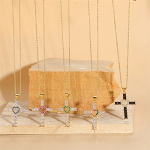 Kreuz Herz Anhänger Set in fünf Farben mit Zirkonia Steinen und Goldbeschichtung