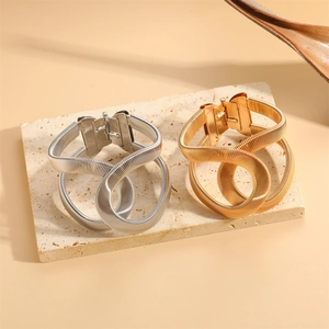 French Retro Alloy Spiral Cross Over Bangle For Women Electroplated Geometric Spring Texture Fashion Commute Cuff Bracelet Jewelry