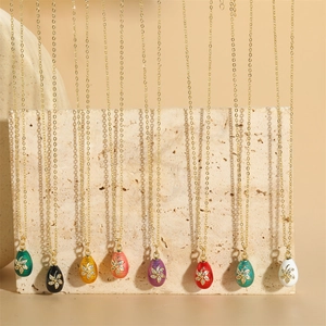 French Vintage Copper Enamel Egg Pendant Necklace With Zirconia Flower Inlay Retro Ins Fashion Jewelry For Women Gift