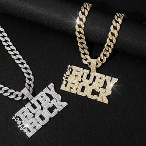 Collana hip hop con ciondolo Ruby Rock e catena cubana con strass in oro e argento