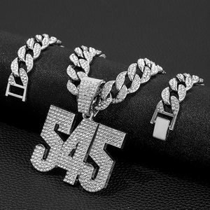 Parure de bijoux hip hop avec pendentif numéro 545 et collier et bracelet à mailles cubaines
