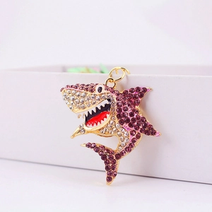 Porte-clés requin étincelant avec strass violets pour charms de sacs à main femmes