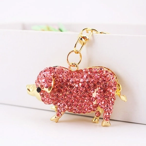 Porte-clés cochon en cristal rose étincelant avec placage or et détails en strass