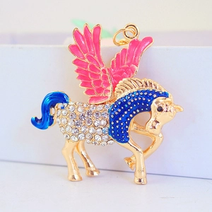 Pendentif porte-clés Pégase en cristal avec ailes émaillées roses et métal doré
