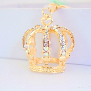Porte-clés couronne de laurier en métal avec strass brillants et cristaux colorés