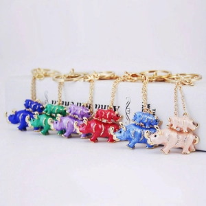 Porte-clés Rhinocéros en Émail et Strass Pendentif Animal Mère et Enfant Alliage de Zinc Plaqué Or Anneau de Clé pour Femme Bijou de Sac Cadeau