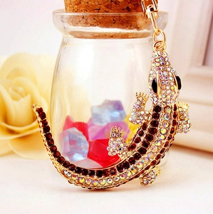 Exquisite gold lizard keychain with sparkling rhinestones and lobster clasp accessory